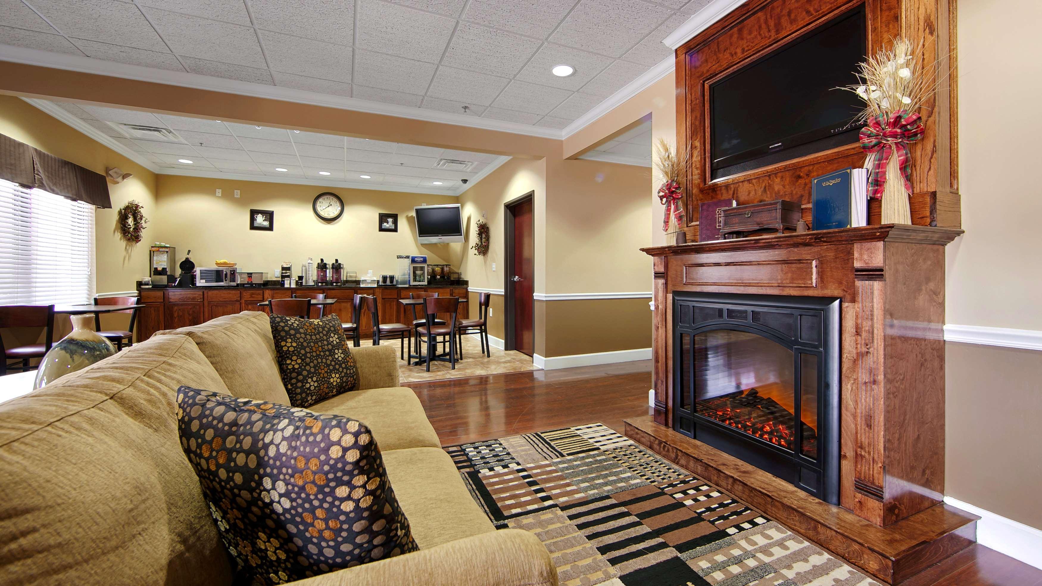 Best Western Opp Inn Exterior photo